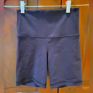 ARITZIA Tna Action Shorts Women's Size XS